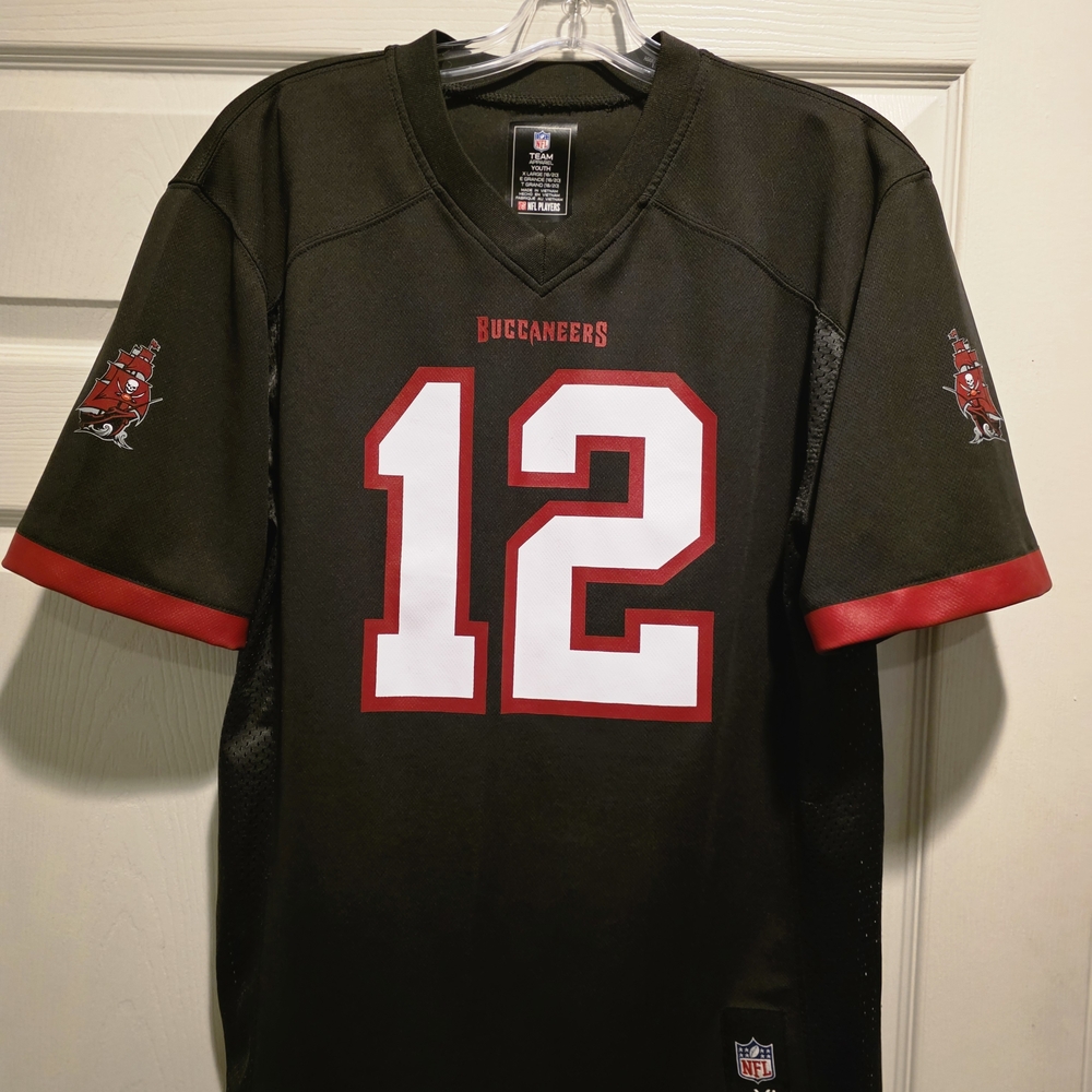 Tom Brady Youth XL- NFL Buccaneers Jersey - Black and Red